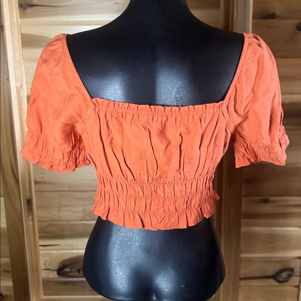 Cropped Top - Picture 2 of 2